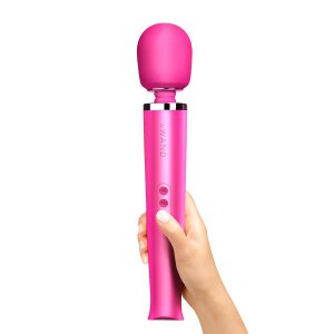 Le Wand Magenta Rechargeable Massager