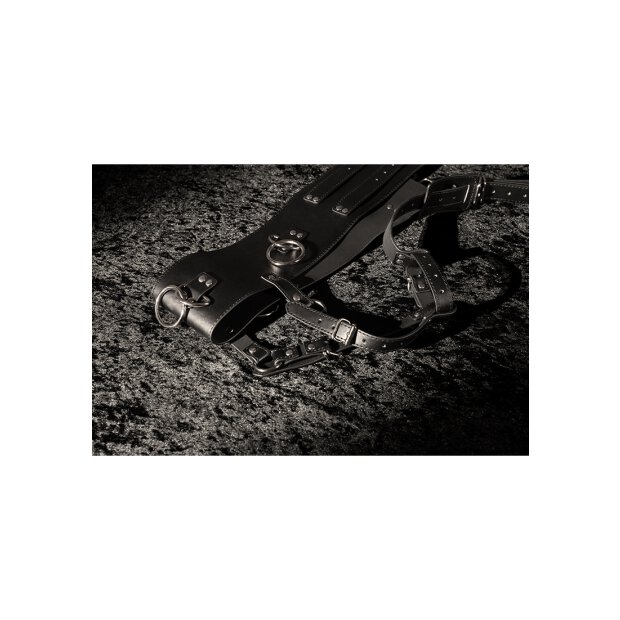 Shots belt with wall vibrator holder black