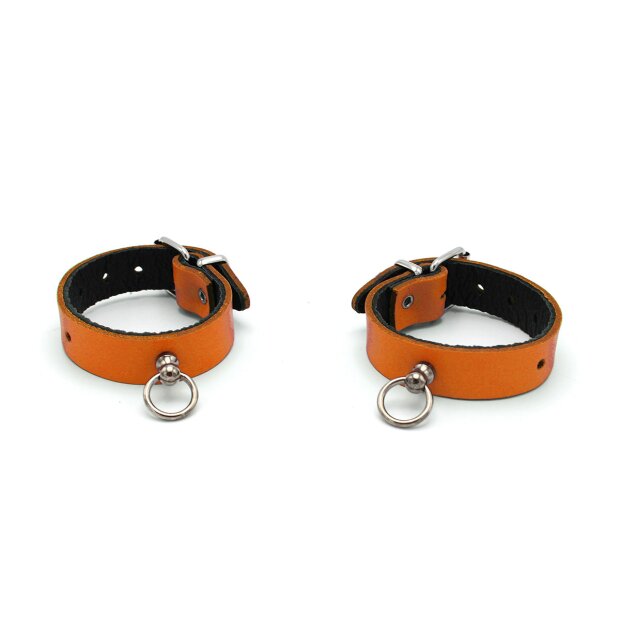 Kiotos Leather Handcuffs Mini O-Ring Orange