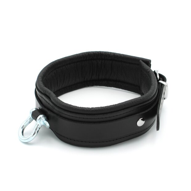 Kiotos Leather Collar with Metal Shackle