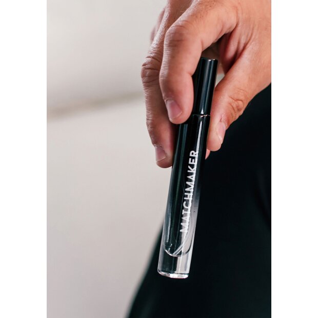 Red + Black Set Attract Them