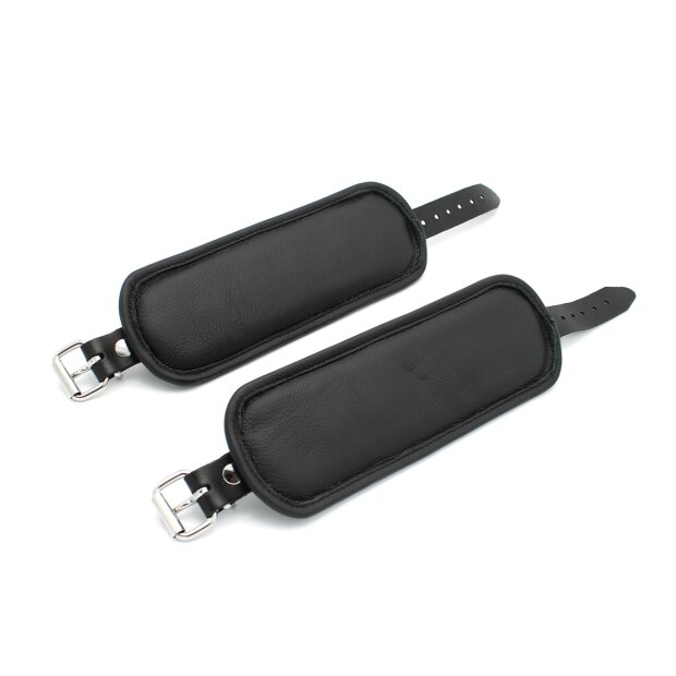 Kiotos Leather Padded Handcuffs Spikey Nuts