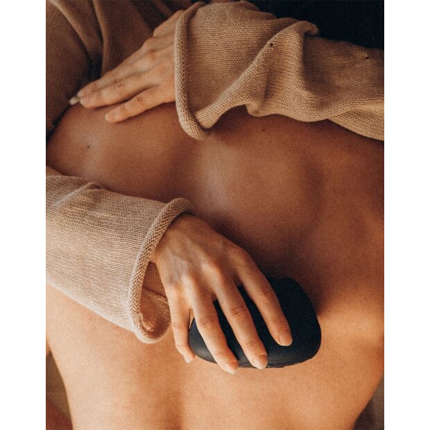 MANWAN Sub One Vibrating Masturbator with Tapping Feature Velvet Red