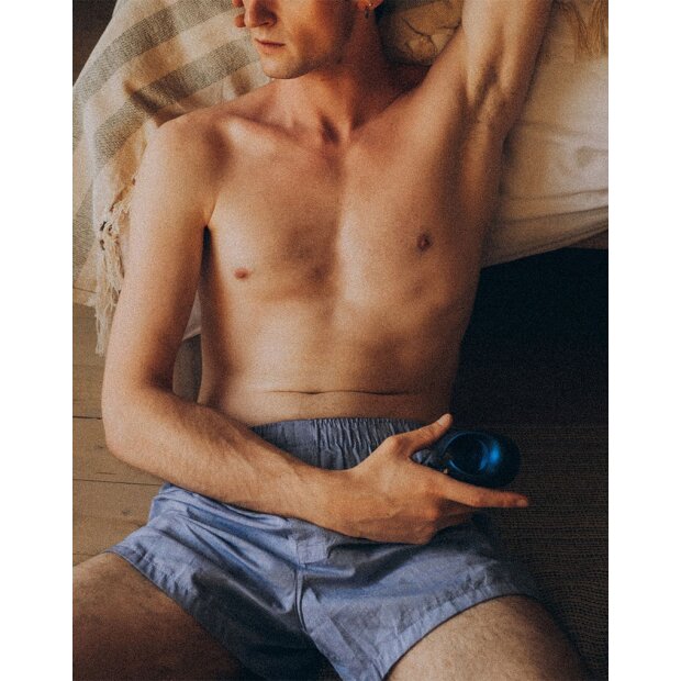 MANWAN Sub One Vibrating Masturbator with Tapping Feature Velvet Red